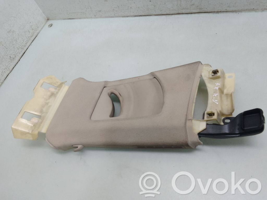 Audi A8 S8 D3 4E Pilar (B) (superior) 