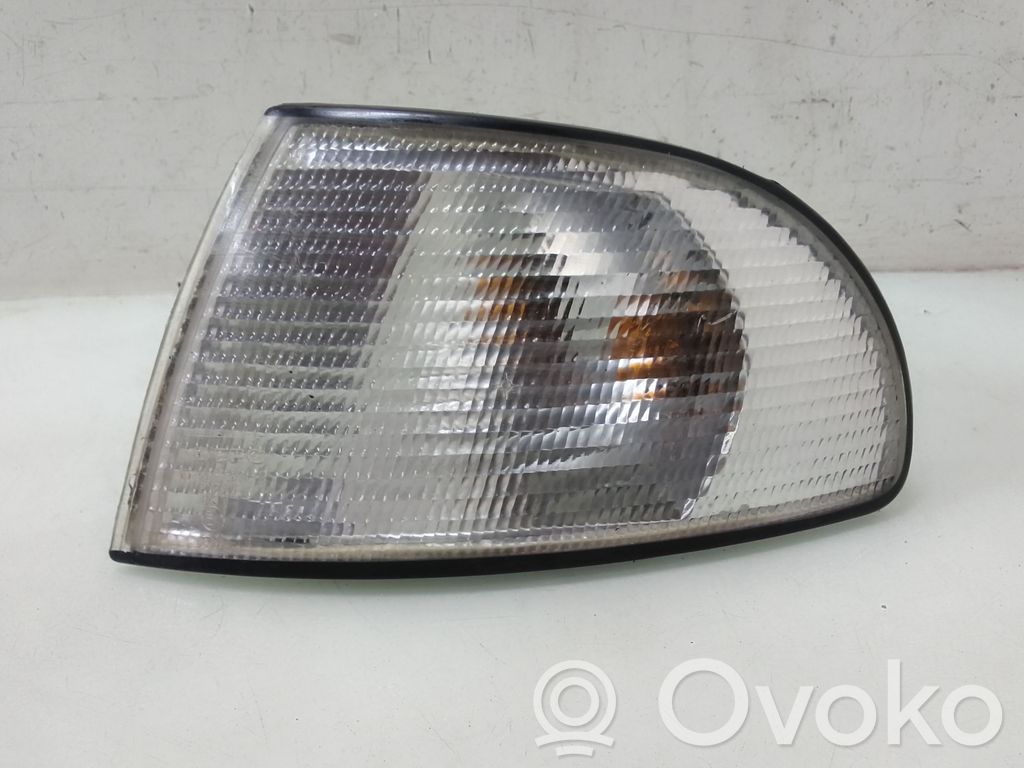 Audi A4 S4 B5 8D Frontblinker 