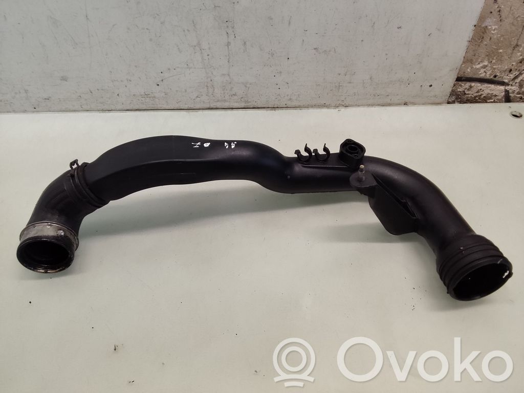 Audi A4 S4 B7 8E 8H Wąż / Rura intercoolera 