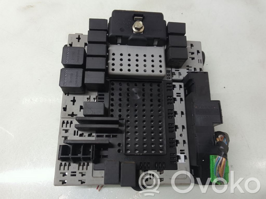 Volvo S60 Fuse module 