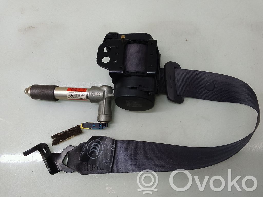 Volvo S60 Cinturón trasero 