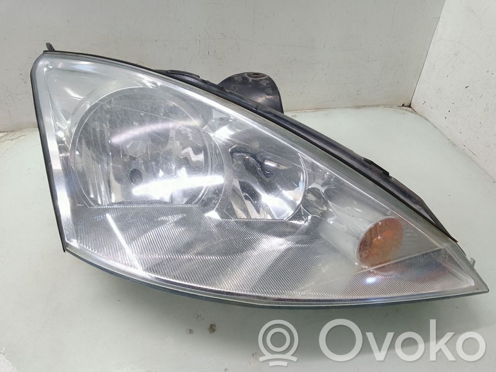 Ford Focus Headlight/headlamp 