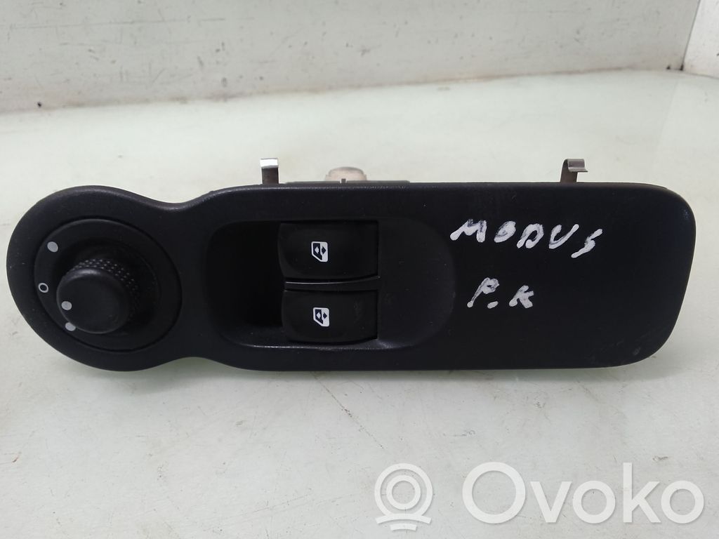 Renault Modus Electric window control switch 