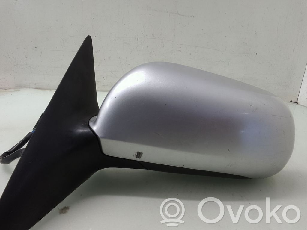 Skoda Octavia Mk1 (1U) Front door electric wing mirror 