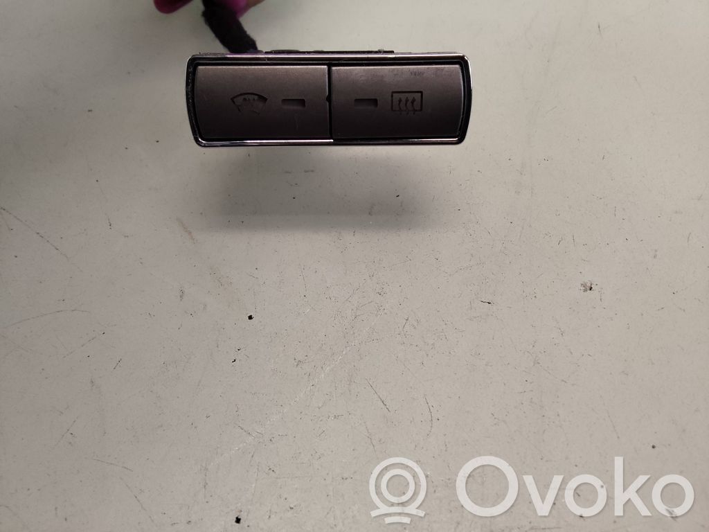Windscreen/window heater switch   18K574A