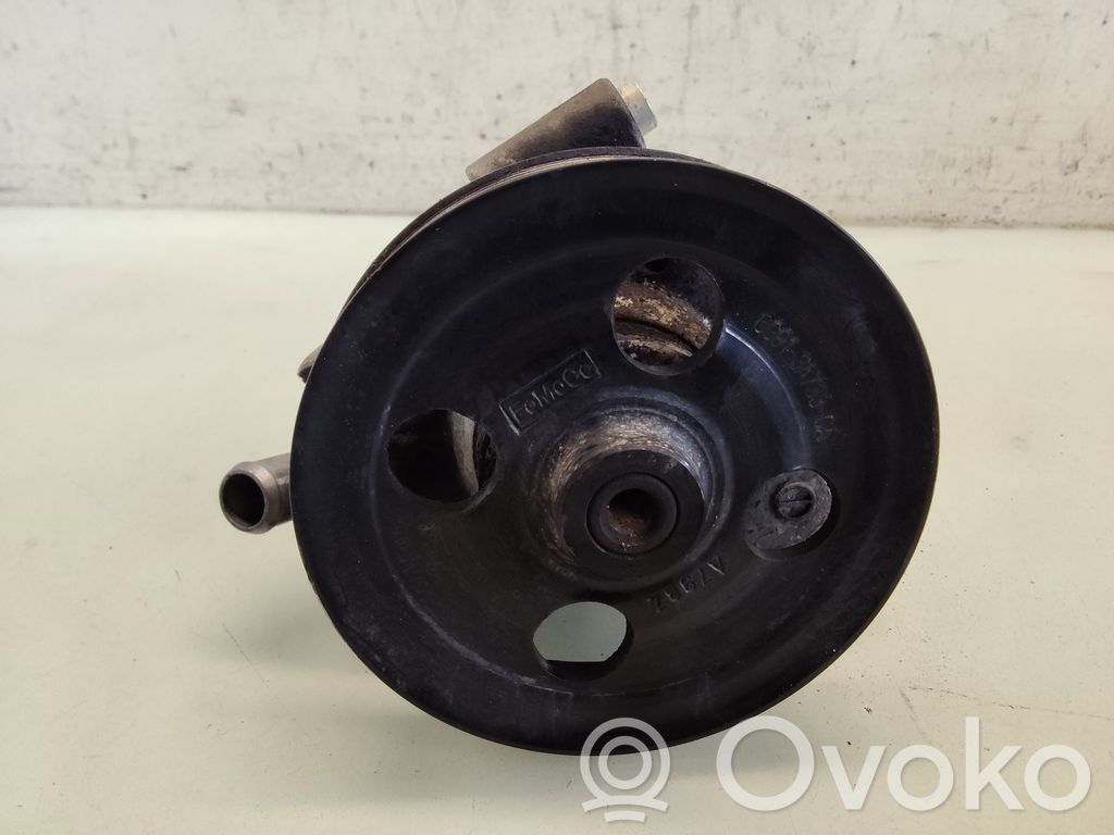 Ohjaustehostimen pumppu   6G913A696CC,B4911041919