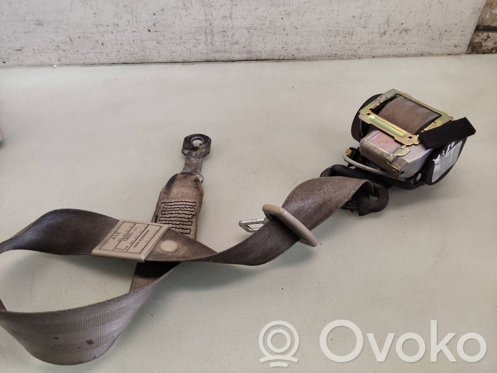 Audi A8 S8 D2 4D Cinturón delantero 
