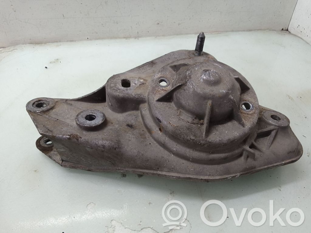 Audi A8 S8 D2 4D Coil spring mount 