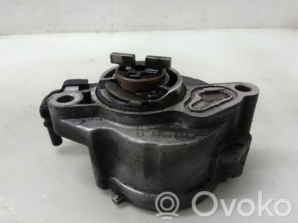 Vacuum pump   D1561B
