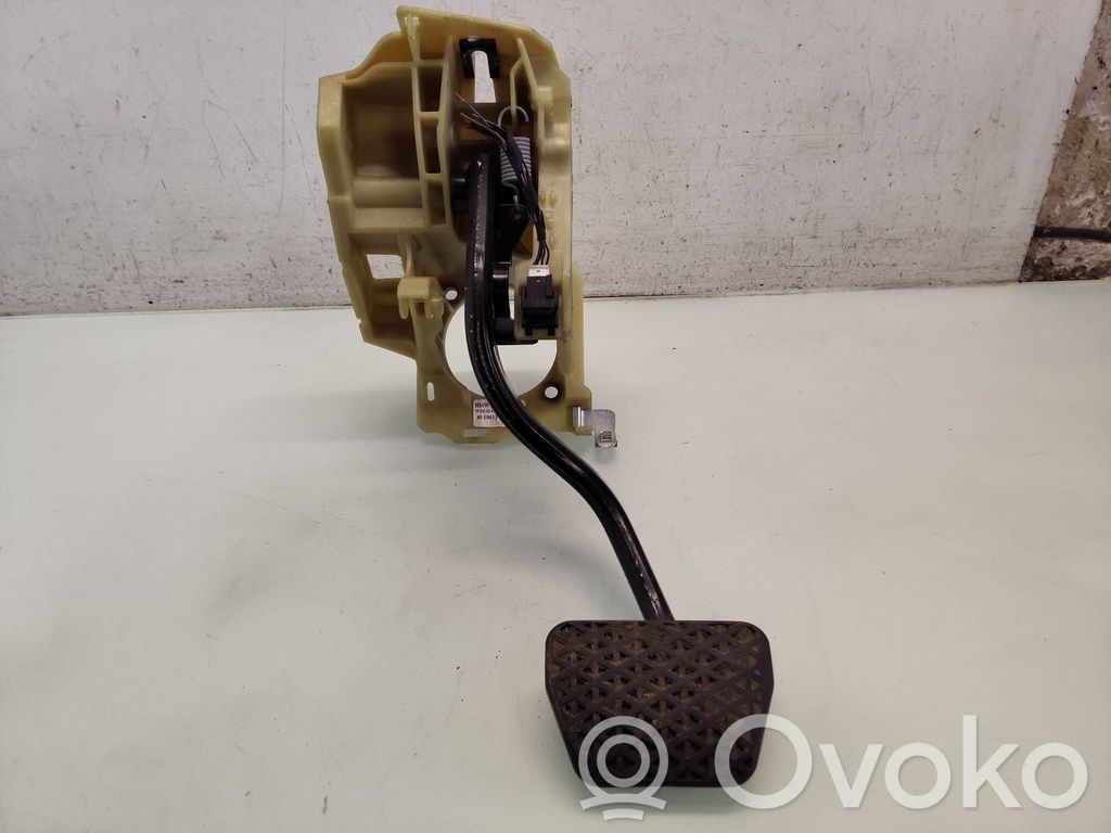 Brake pedal   6769221,4010613C