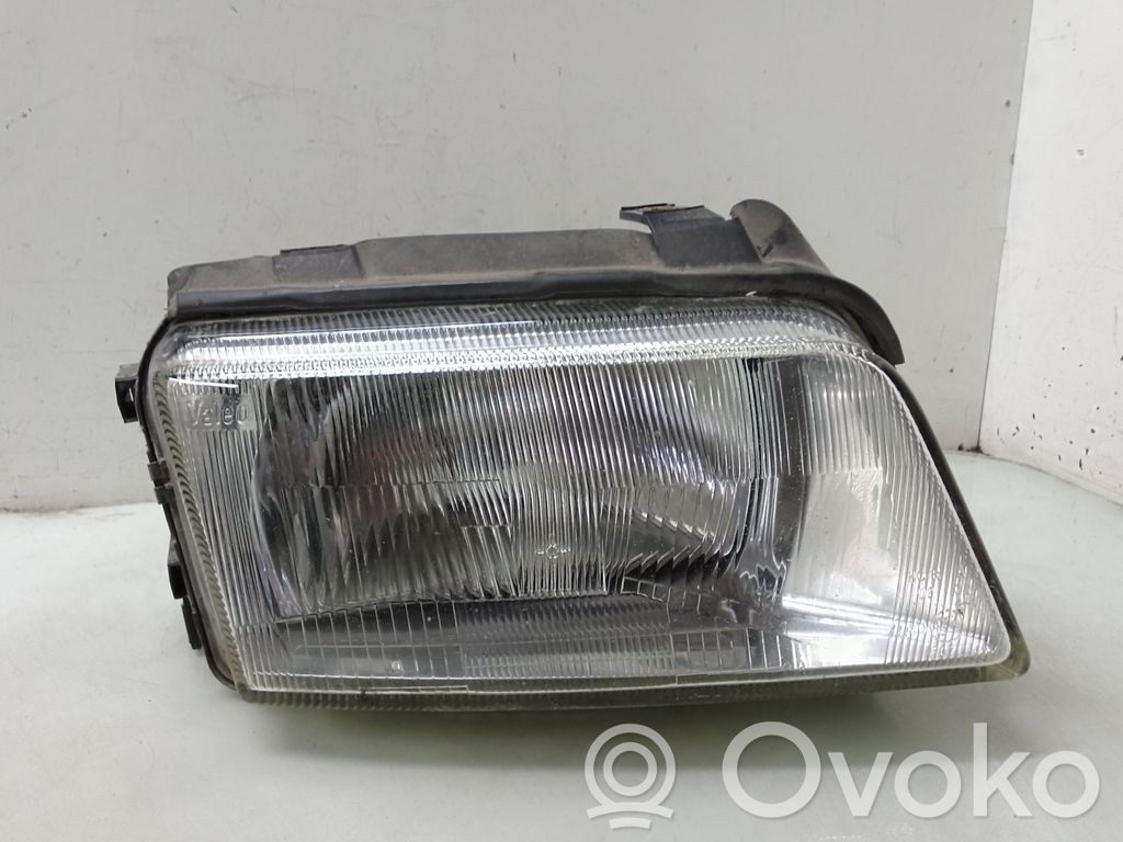 Audi A4 S4 B5 8D Headlight/headlamp 