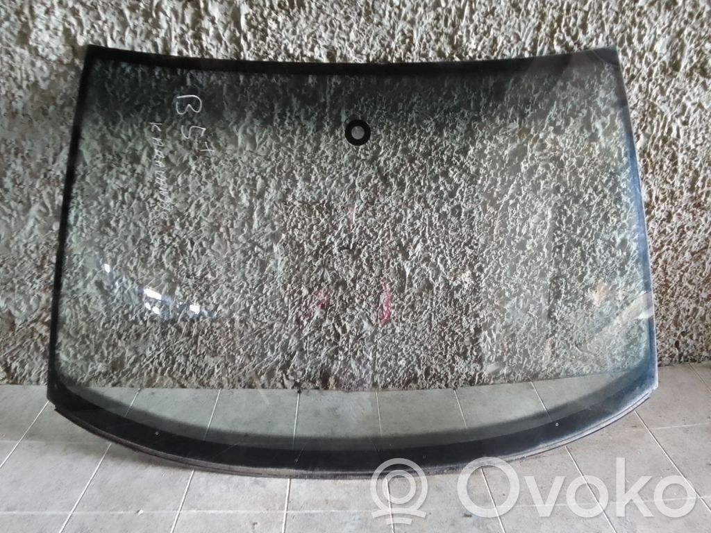 Volkswagen PASSAT B5.5 Front windscreen/windshield window 
