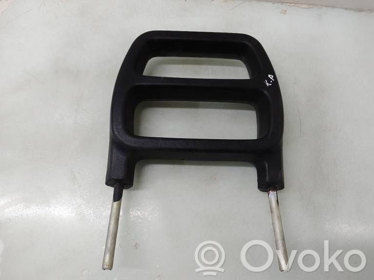 Reposacabezas del asiento delantero