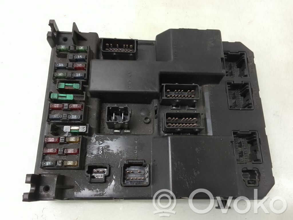 Peugeot 307 Módulo de fusible 