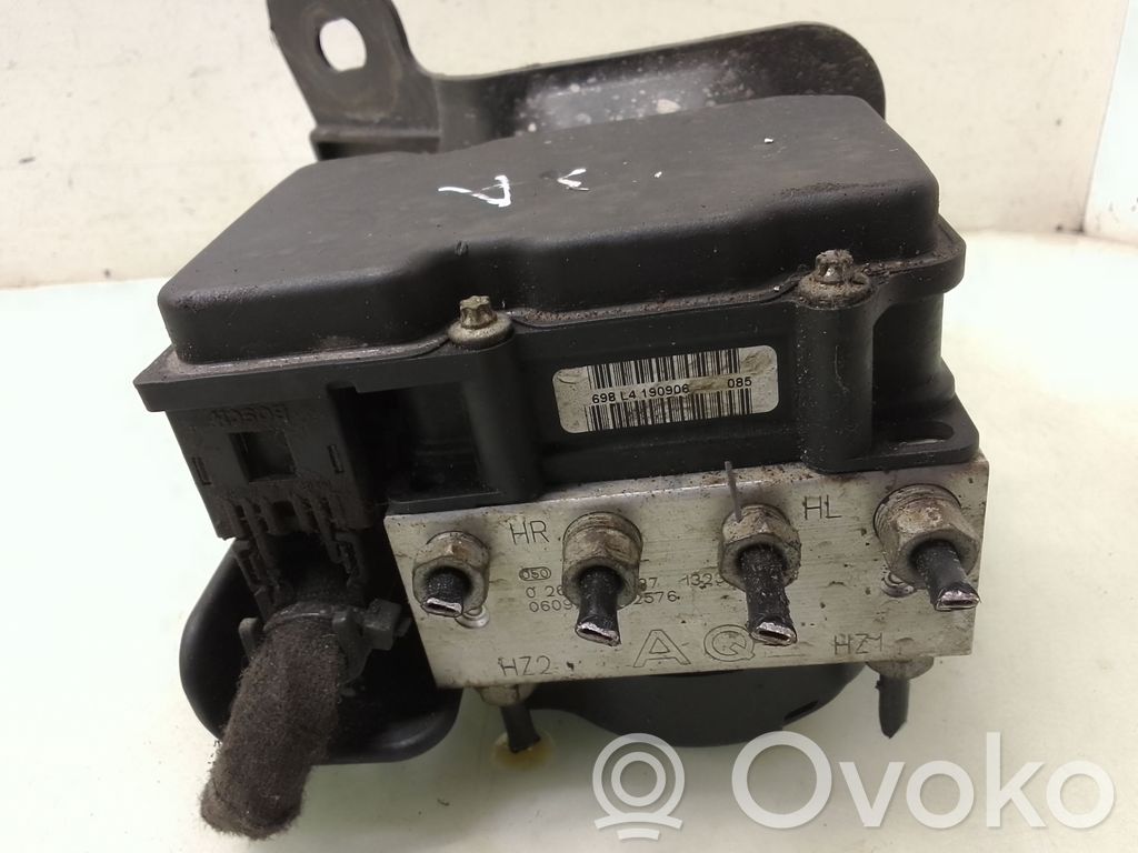 Opel Corsa D Bomba de ABS 