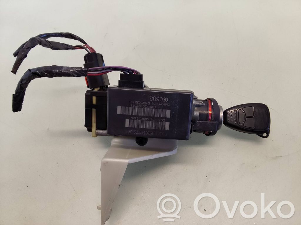 Cerradura de encendido   56054004AC,C09035,17218017474