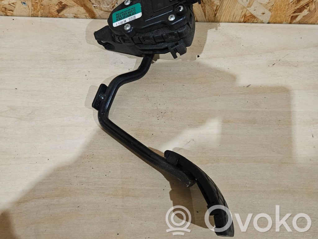 Pédale d'accélérateur   4E2723523C,F30015801,6PV00802645