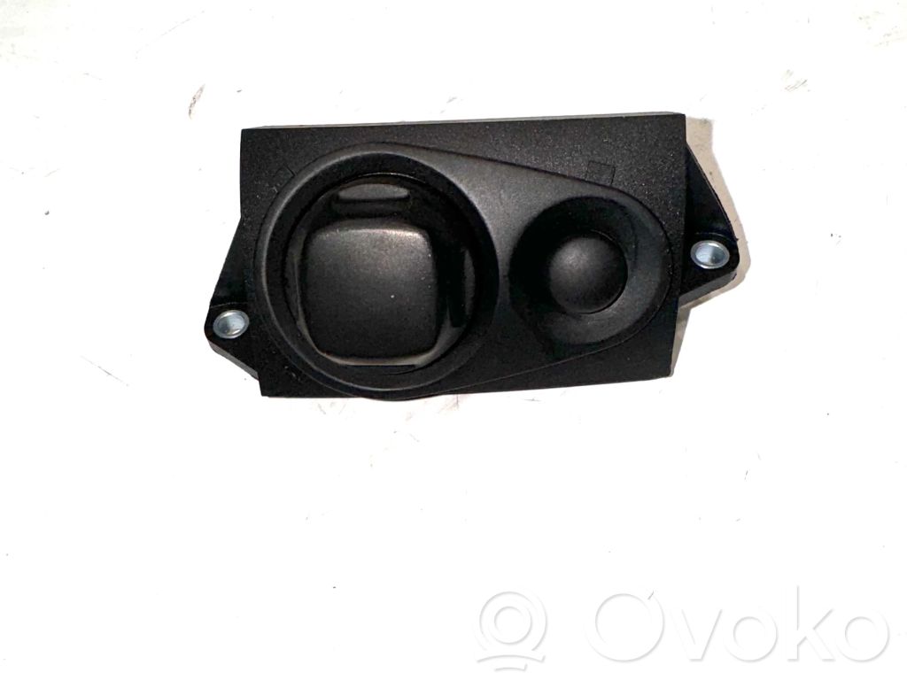 Steering wheel adjustment switch   4E0953551,191104