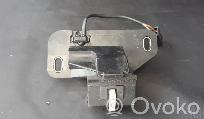Zamek tylnej klapy bagażnika   1297500384,A1297500384