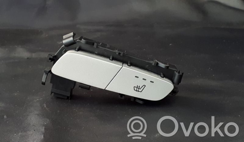 Mercedes-Benz E W213 Seat heating switch 