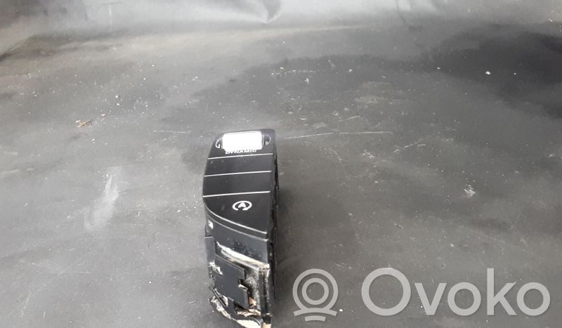 Mercedes-Benz C W205 Interruptor de control multifunción 