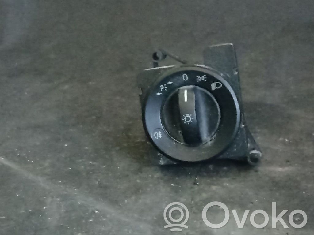 Lichtschalter   9065450504