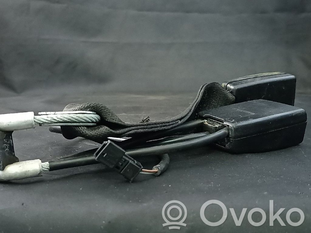 Mercedes-Benz S W220 Rear seatbelt buckle 