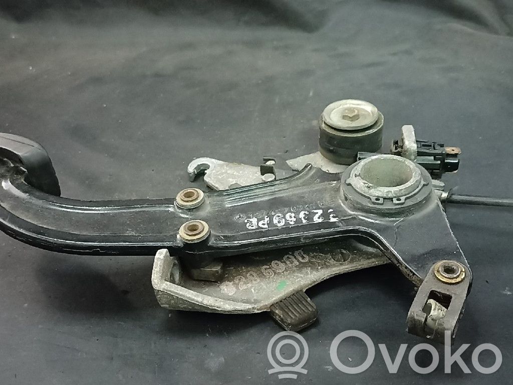 Mercedes-Benz E W124 Rankinio mechanizmas (salone) 