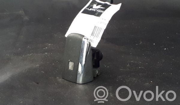 Mercedes-Benz C W202 Užrakinimo spynelė (prie rankenos) 