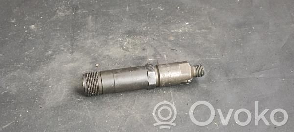Mercedes-Benz C W202 Inyector de combustible 