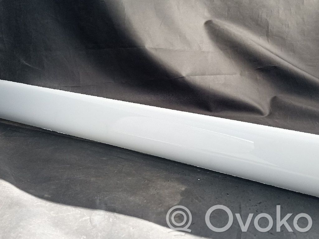 Mercedes-Benz Vito Viano W638 Rear arch trim 