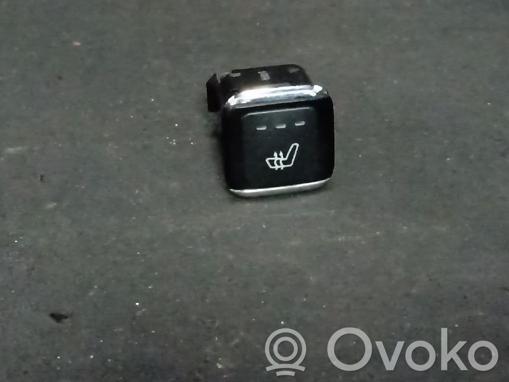 Mercedes-Benz E W212 Seat heating switch 