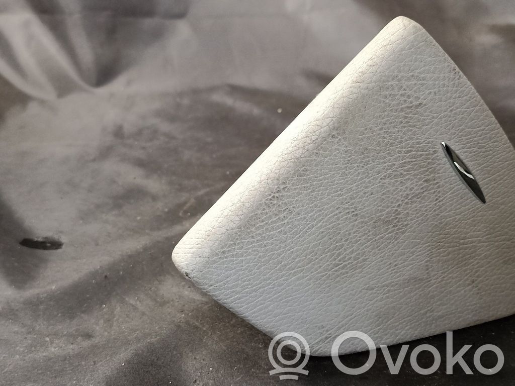Mercedes-Benz E W211 Car ashtray 