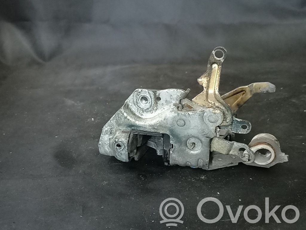 Mercedes-Benz E W124 Front door lock 