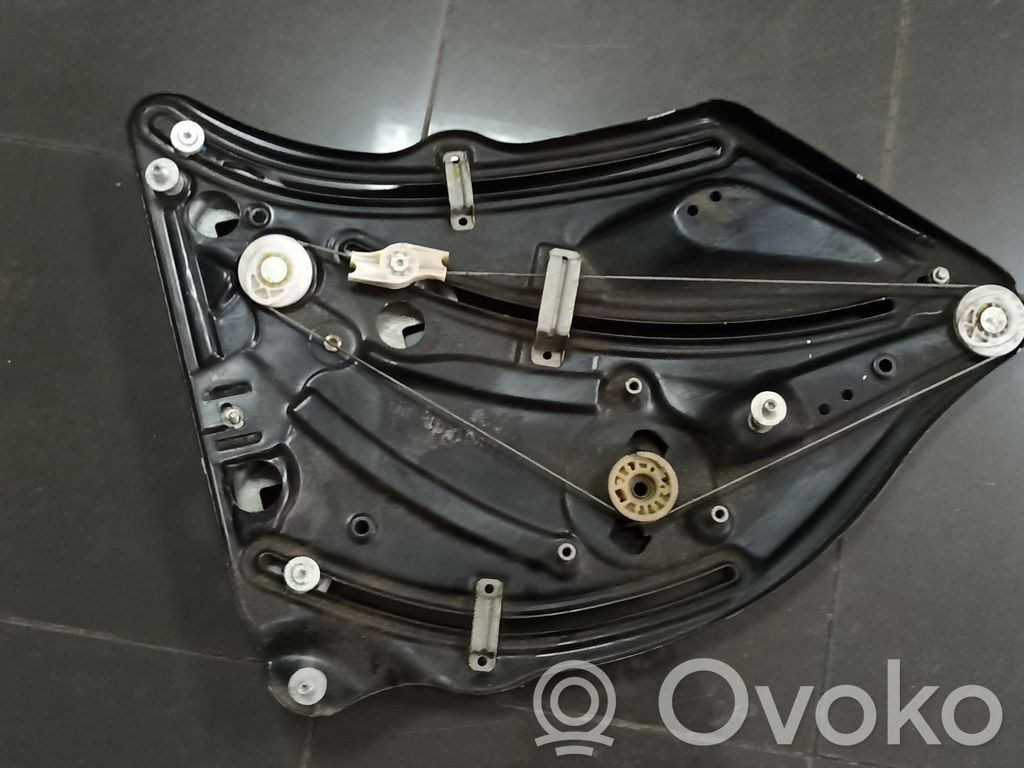 Mercedes-Benz CLK C207 A207 Mechanizm podnoszenia szyby tylnej bez silnika 
