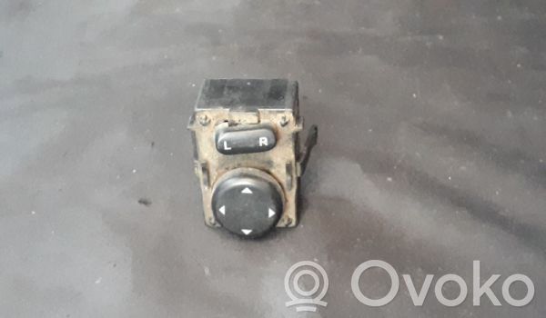 Mercedes-Benz Vito Viano W638 Przycisk regulacji lusterek bocznych 