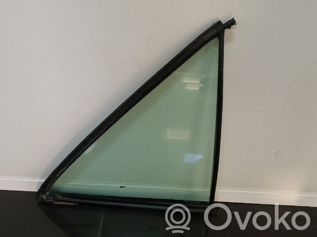 Mercedes-Benz E W124 Rear side window 