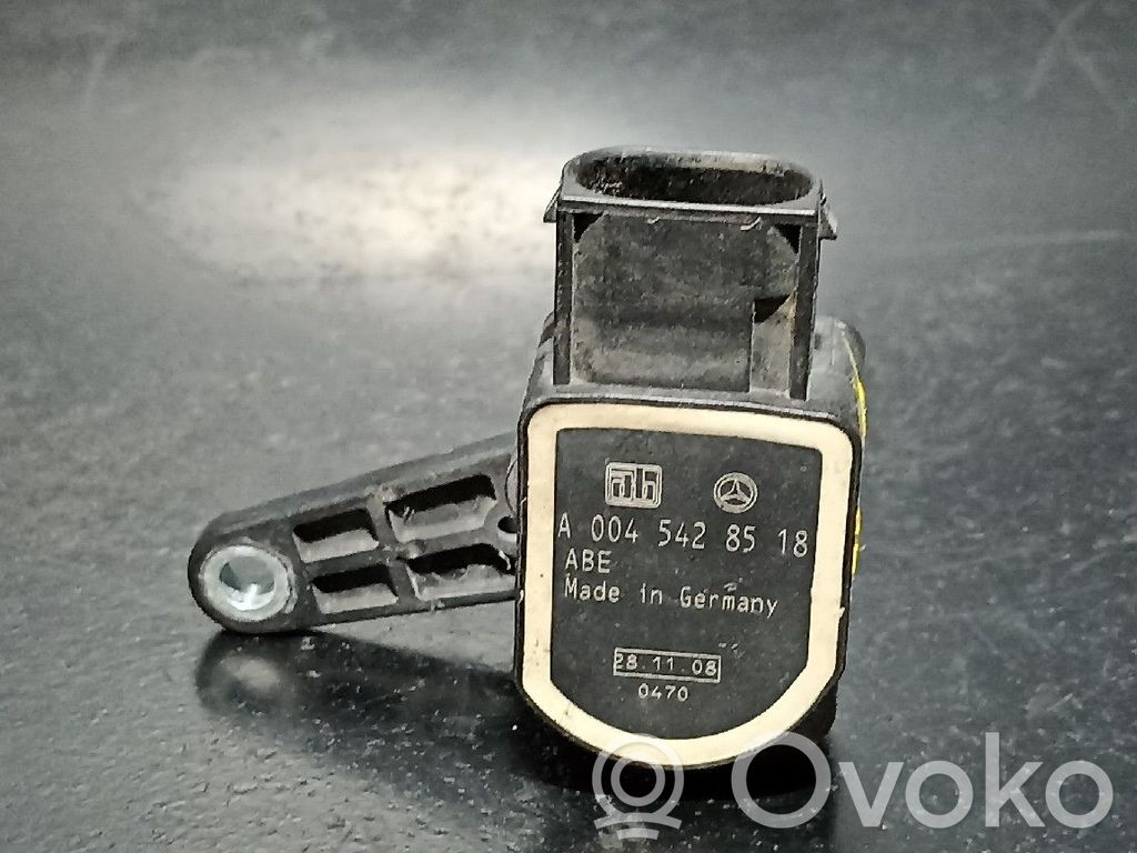 Mercedes-Benz C W204 Headlight level adjustment motor 