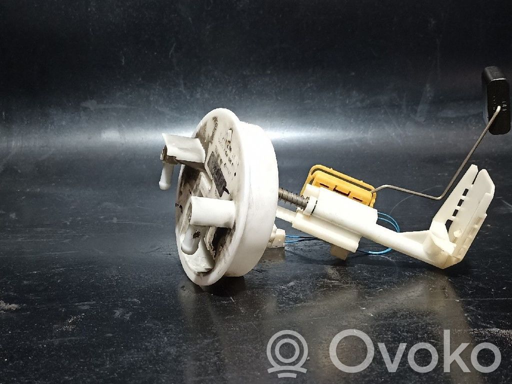 Mercedes-Benz C W203 Fuel level sensor 