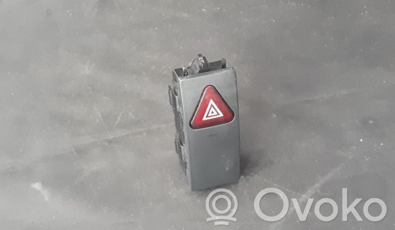 Mercedes-Benz E W212 Przycisk świateł awaryjnych 