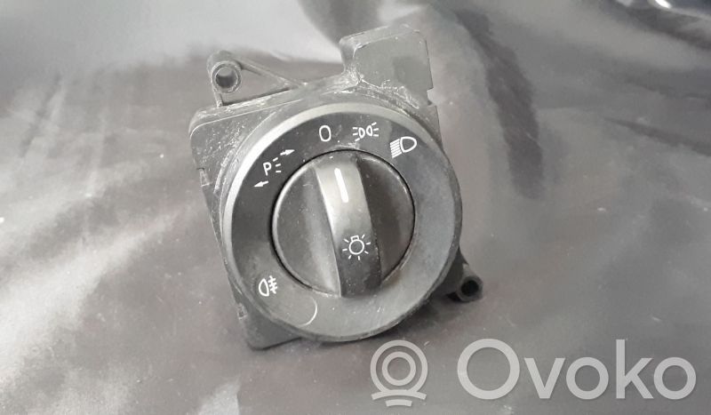 Mercedes-Benz Sprinter W906 Interruptor de luz 