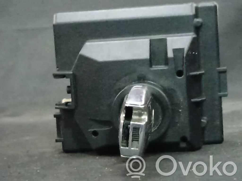 Mercedes-Benz C W205 Engine start stop button switch 