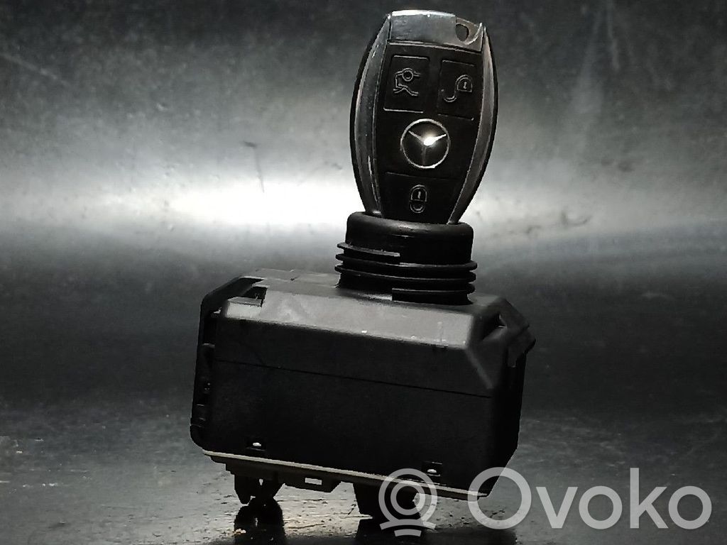Mercedes-Benz E W212 Engine start stop button switch 
