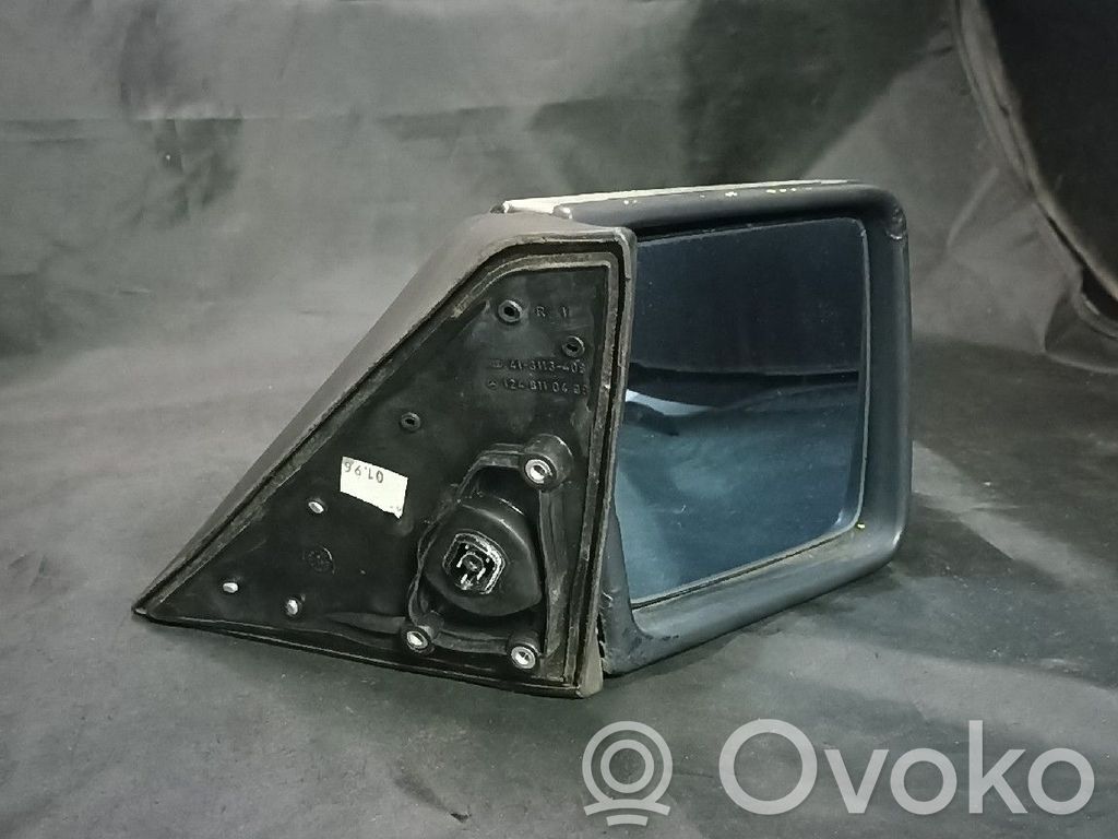 Mercedes-Benz E W124 Elektryczne lusterko boczne drzwi przednich 