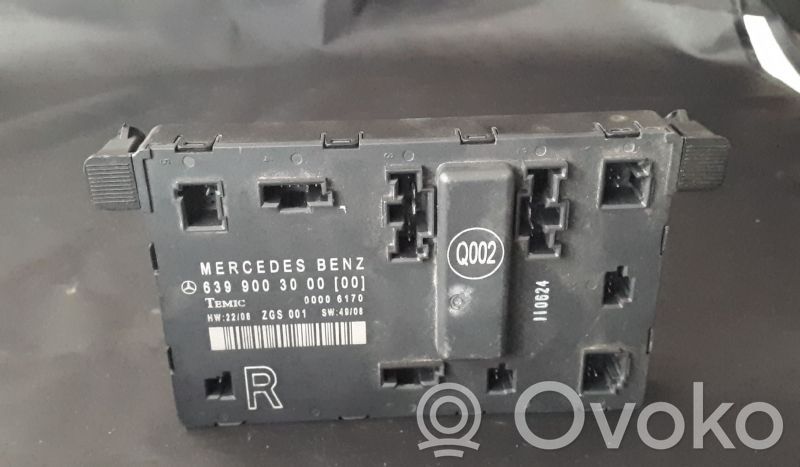 Mercedes-Benz Vito Viano W639 Door control unit/module 