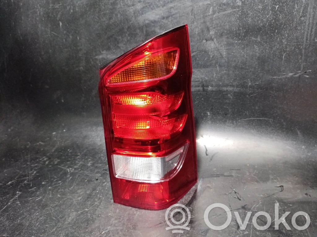 Mercedes-Benz Vito Viano W447 Luz trasera/de freno 