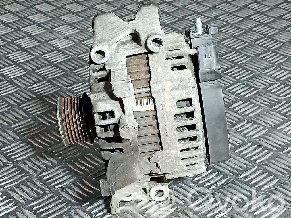 Mercedes-Benz C W204 Ģenerators 