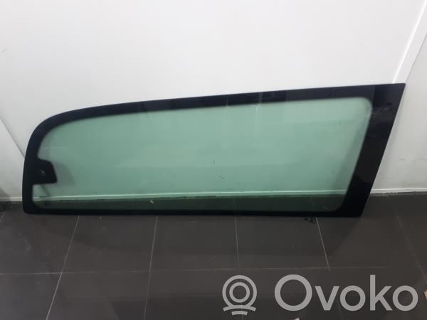 Mercedes-Benz Vito Viano W639 Aizmugurējais virsbūves sānu stikls 