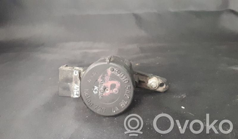 Mercedes-Benz E W210 Headlight level adjustment motor 
