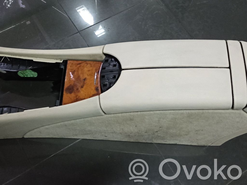 Mercedes-Benz E W211 Armrest 